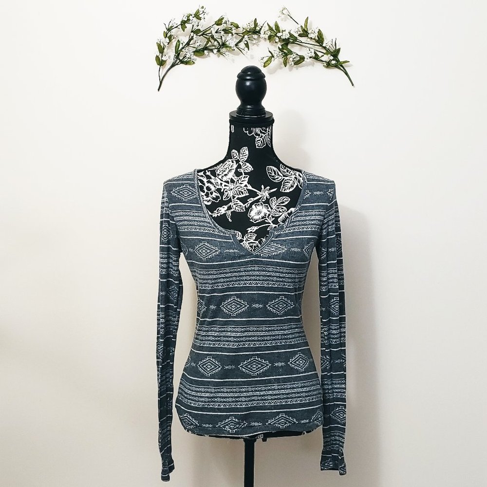Pacsun Boho Gray V Neck Long Sleeve